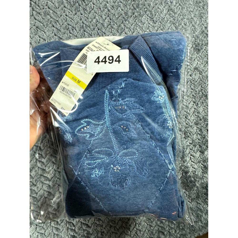 Alfred Dunner Women Blue Cotton Embroidered Floral Ribbed Sweatshirt Medium - Picture 6 of 6
